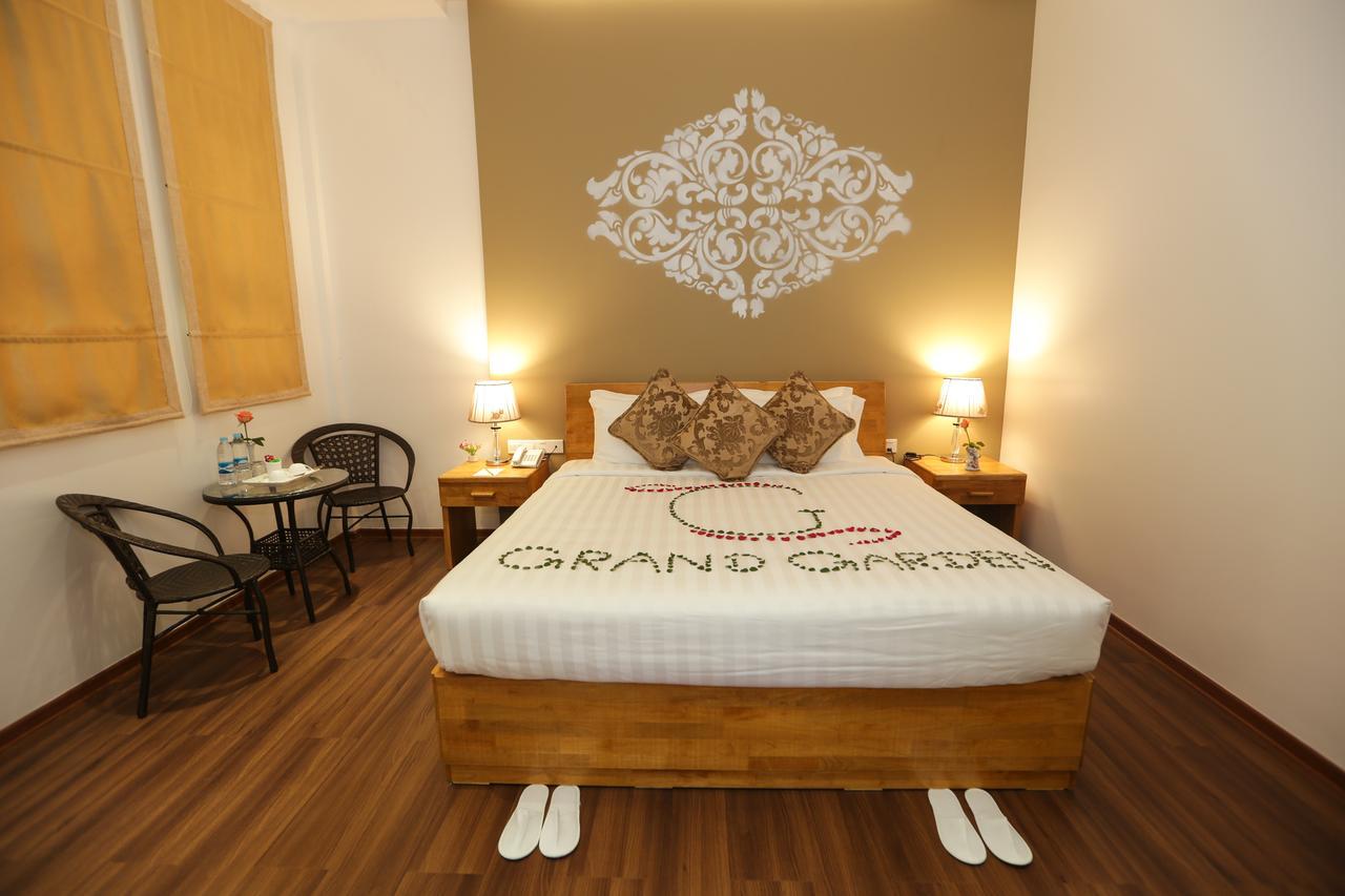 Grand Garden Hotel Yangon Extérieur photo